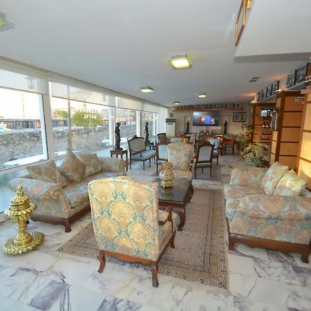 Hotel Istankoy 3*