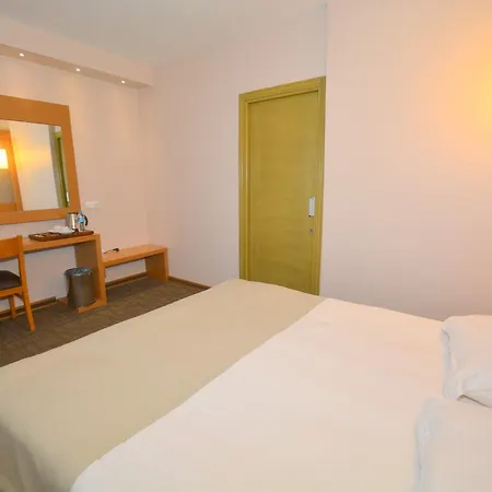Istankoy Hotel 3*